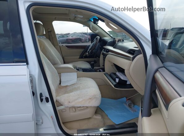 JTJHY7AX9G4194530 2016 LEXUS LX 570 Белый Вид салона спереди