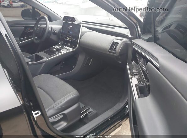 JTMAAAAA1SA056945 2025 TOYOTA LE Черный Вид салона спереди