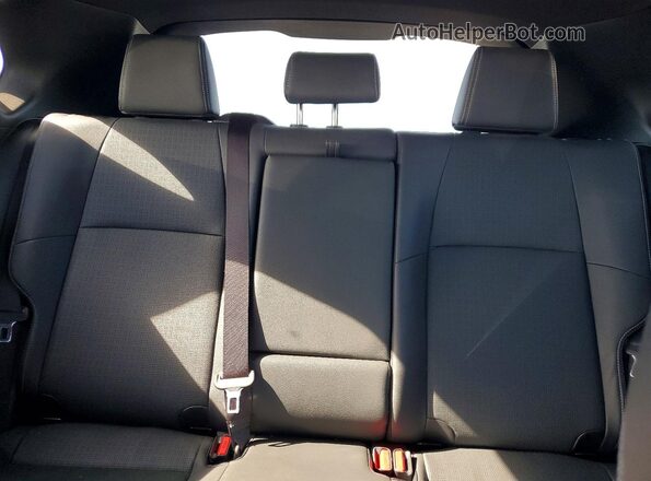 JTMAAAAAXPA001904 2023 TOYOTA LIMITED Красный Вид задних сидений
