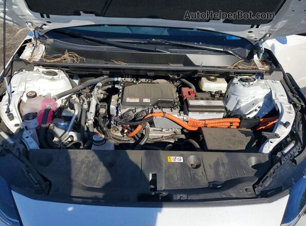 JTMABABA5PA027290 2023 SUBARU SOLTERRA Белый Вид подкапотного пространства