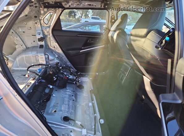 JTMABACA7RA063886 2024 TOYOTA LIMITED Серебряный Вид задней части салона