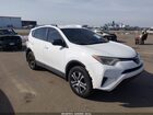 2017 Toyota Rav4 Le White vin: JTMBFREV2HJ108271