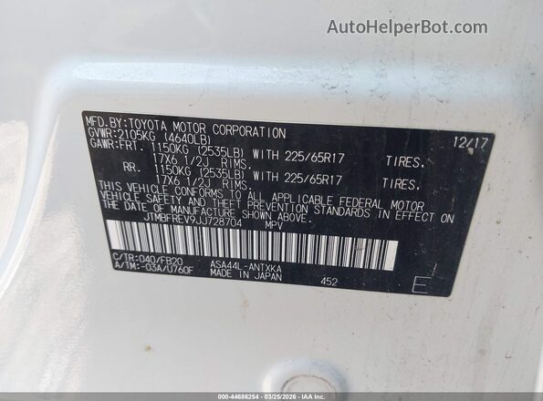 JTMBFREV9JJ728704 2018 TOYOTA LE White Vista del compartimento del motor