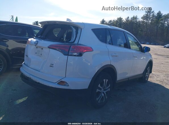 JTMBFREV9JJ728704 2018 TOYOTA LE White Trasero derecho