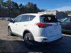 2018 Toyota Rav4 Le White vin: JTMBFREV9JJ728704