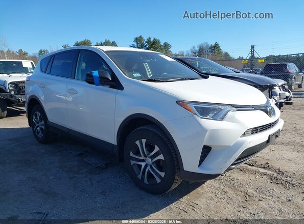 JTMBFREV9JJ728704 2018 TOYOTA LE White Delantero derecho