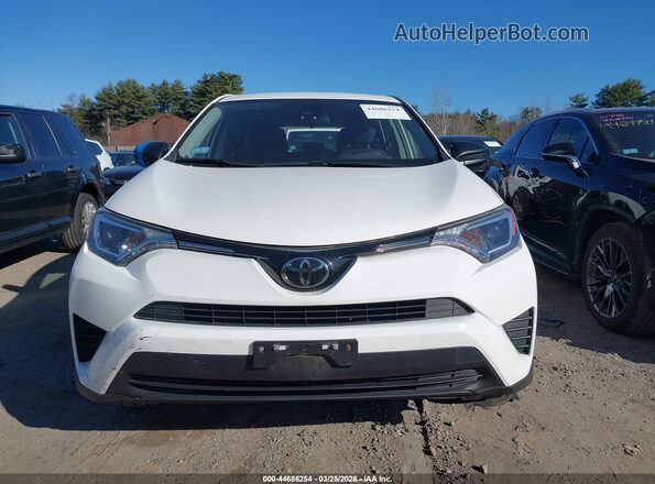 JTMBFREV9JJ728704 2018 TOYOTA LE White Vista del cuadro de instrumentos
