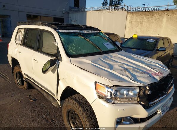 JTMCY7AJ9G4045852 2016 TOYOTA LAND CRUISER Белый Вид спереди
