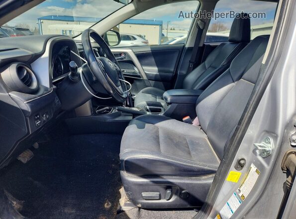 JTMDJREV9JD197073 2018 TOYOTA LIMITED Серебряный Вид салона спереди