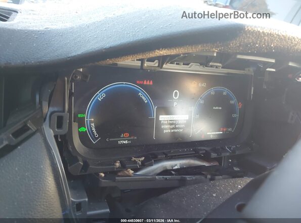 JTME6RFV8RJ061504 2024 TOYOTA RAV4 HYBRID Silver Widok tylnych siedzeń
