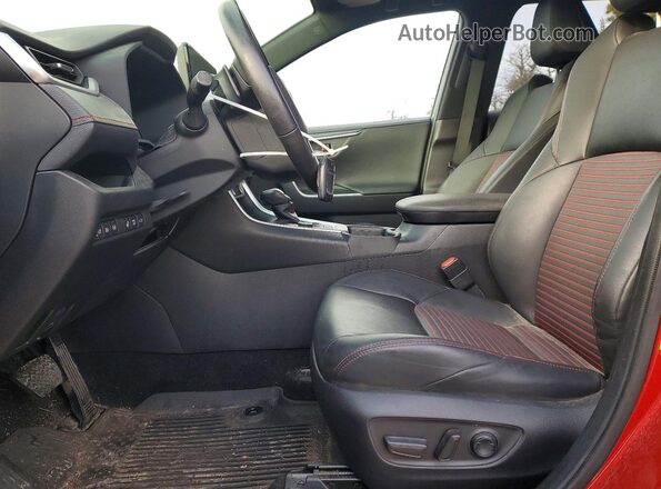 JTMEB3FV2PD112418 2023 TOYOTA RAV4 Red Вид салону спереду