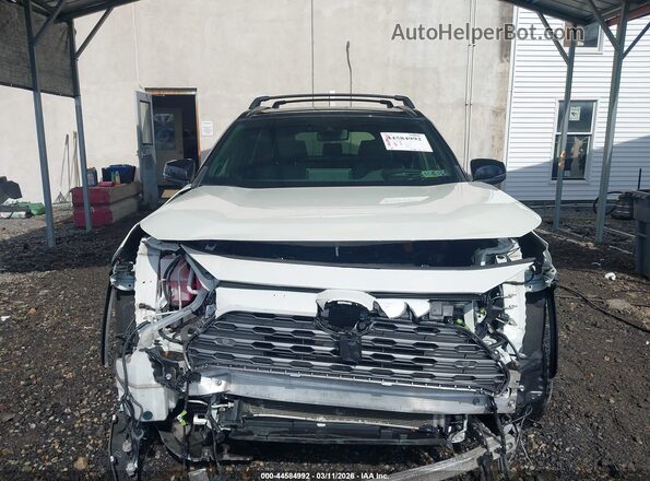 JTMEWRFV4KD513629 2019 TOYOTA RAV4 HYBRID White Widok wnętrza z tyłu