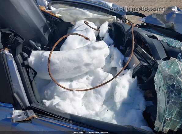 JTMJJREVXHD104848 2017 TOYOTA RAV4 HYBRID Серебряный Вид салона спереди