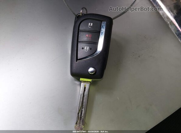 JTMMWRFV5SD324662 2025 TOYOTA LE Серый Вид панели приборов