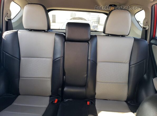 JTMRFREV6HJ132023 2017 TOYOTA LE Красный Вид задних сидений