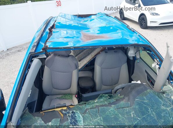 JTMRWRFV8LJ047692 2020 TOYOTA LE Синий Вид спереди