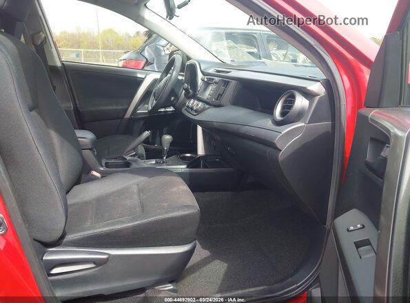 JTMZFREV0GJ088793 2016 TOYOTA LE Красный Вид салона спереди