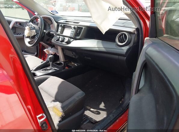 JTMZFREV3HJ131783 2017 TOYOTA LE Красный Вид салона спереди