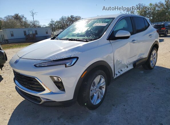 KL4AMBSL1TB100168 2026 BUICK ENCORE Белый Передняя левая четверть