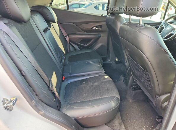 KL4CJ2SB5HB040203 2017 BUICK ENCORE Белый Вид задней части салона