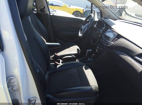 KL4CJASB0KB911655 2019 BUICK ENCORE Белый Вид салона спереди