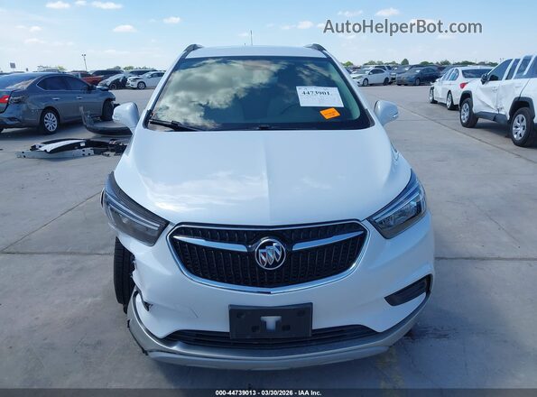 KL4CJASB9JB710366 2018 BUICK ENCORE White Widok zestawu wskaźników