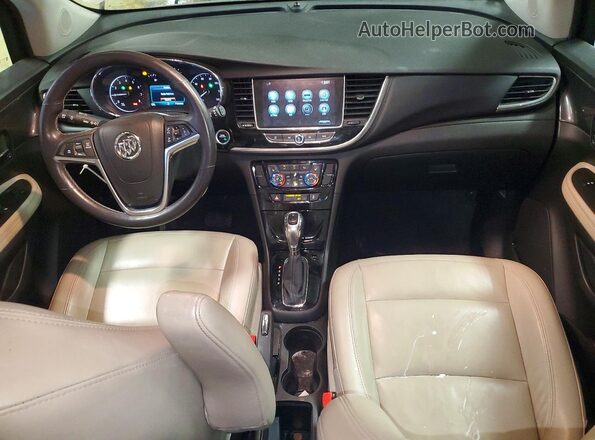 KL4CJCSB4JB602944 2018 BUICK ENCORE Золотой Вид панели приборов