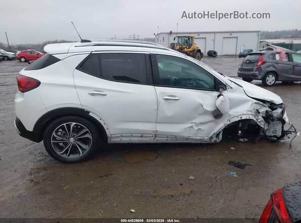 KL4MMESL5PB133436 2023 BUICK ENCORE White ხელსაწყოთა პანელის ხედი
