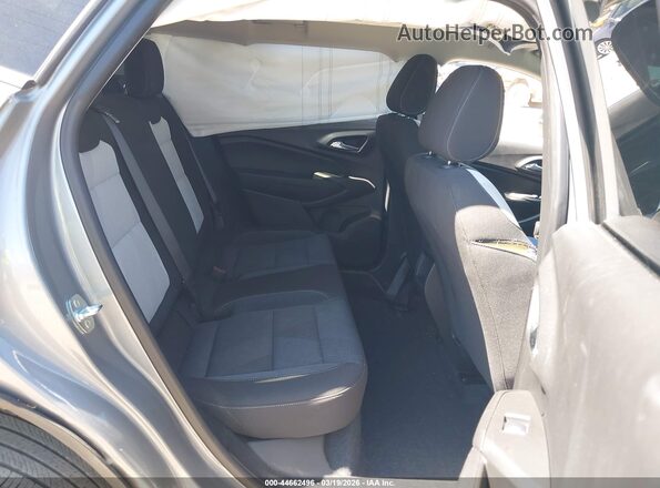 KL77LFE28RC048230 2024 CHEVROLET TRAX Серебряный Вид наклейки с VIN-кодом