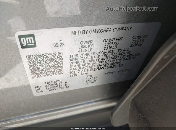 KL77LFE28RC048230 2024 CHEVROLET TRAX Серебряный Вид подкапотного пространства