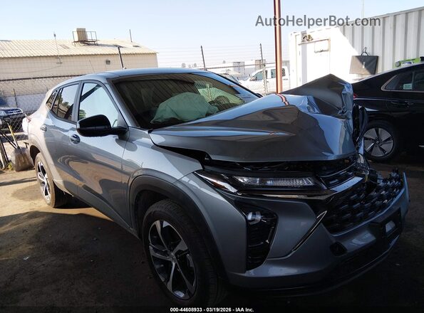 KL77LGEP7TC047384 2026 CHEVROLET TRAX Silver Rear interior view