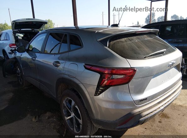 KL77LGEP7TC047384 2026 CHEVROLET TRAX Silver Rear left