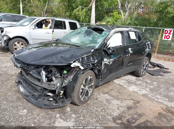 KL77LGEP8SC281113 2025 CHEVROLET TRAX Черный Передняя левая четверть