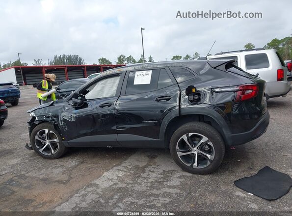 KL77LGEP8SC281113 2025 CHEVROLET TRAX Черный 