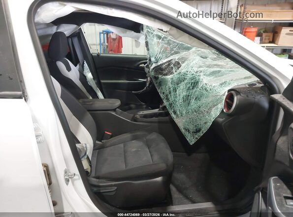 KL77LGEP9SC198919 2025 CHEVROLET TRAX White წინა სალონის ხედი