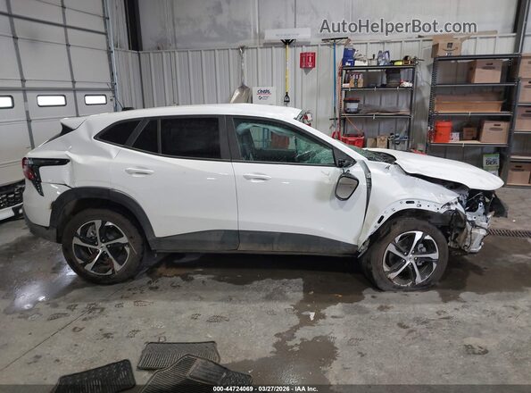 KL77LGEP9SC198919 2025 CHEVROLET TRAX White სალონის 360-გრადუსიანი ხედი