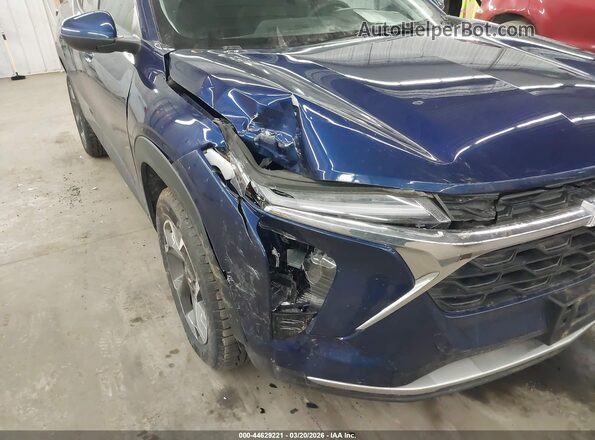 KL77LHE21RC064524 2024 CHEVROLET TRAX Синий Вид спереди