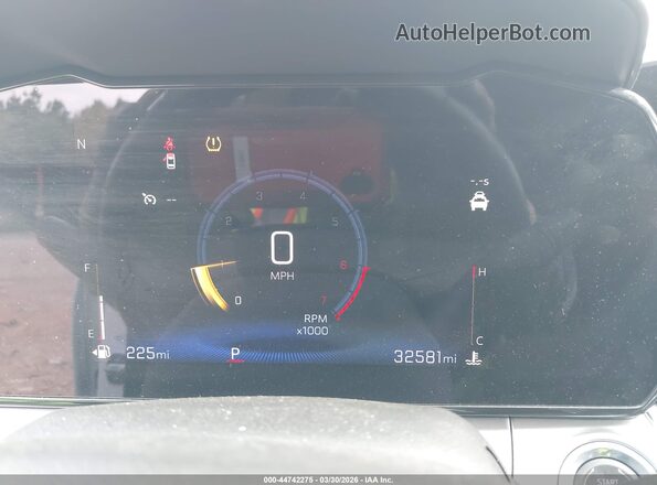 KL77LHE23RC054187 2024 CHEVROLET TRAX Белый Вид задних сидений