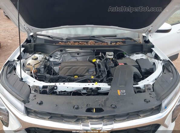 KL77LHE23RC054187 2024 CHEVROLET TRAX Белый Вид сзади