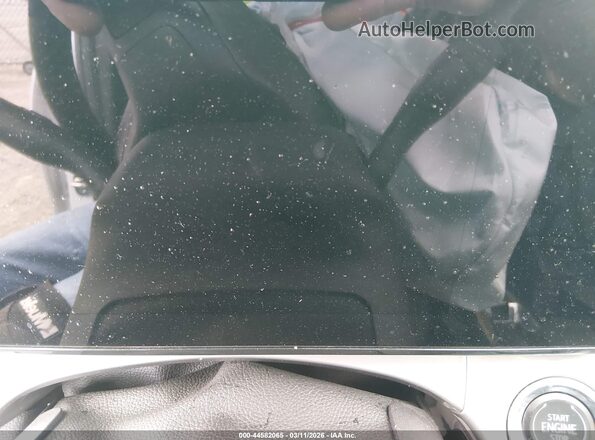 KL77LHE2XRC010090 2024 CHEVROLET TRAX Белый Вид задних сидений