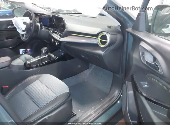 KL77LHEP0SC278440 2025 CHEVROLET TRAX Серый Вид салона спереди