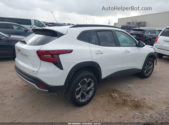 KL77LHEP0TC096514 2026 CHEVROLET TRAX Белый Задняя правая четверть