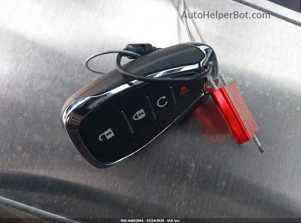 KL77LHEP0TC096514 2026 CHEVROLET TRAX Белый Вид панели приборов