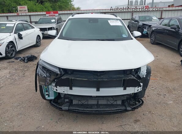 KL77LHEP0TC096514 2026 CHEVROLET TRAX Белый Вид задней части салона