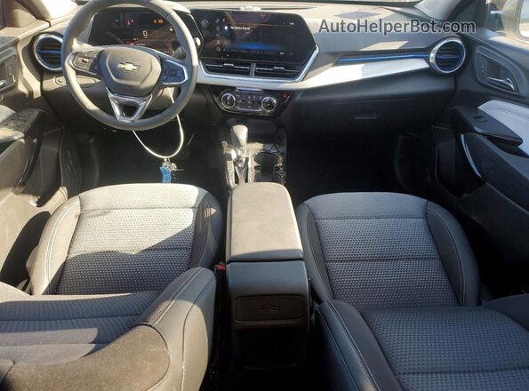KL77LHEP1SC314927 2025 CHEVROLET TRAX Silver წინა პანელის ხედი