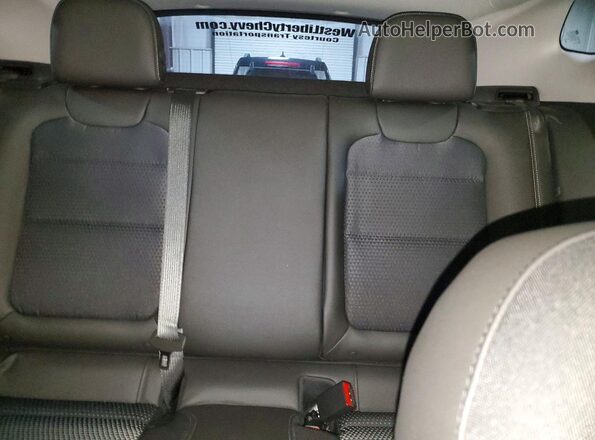 KL77LHEP1TC028528 2026 CHEVROLET TRAX Синий Вид задних сидений