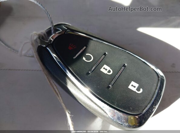 KL77LHEP7TC051053 2026 CHEVROLET TRAX Red Dashboard view