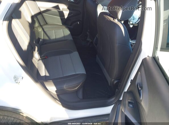 KL77LHEP8TC072591 2026 CHEVROLET TRAX White VIN sticker view