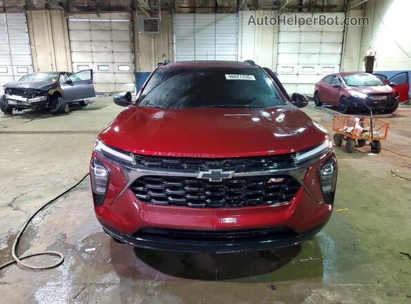 KL77LJEP2SC096455 2025 CHEVROLET TRAX Красный Вид спереди
