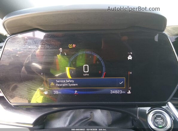 KL77LJEP8SC230255 2025 CHEVROLET TRAX Silver Widok tylnych siedzeń